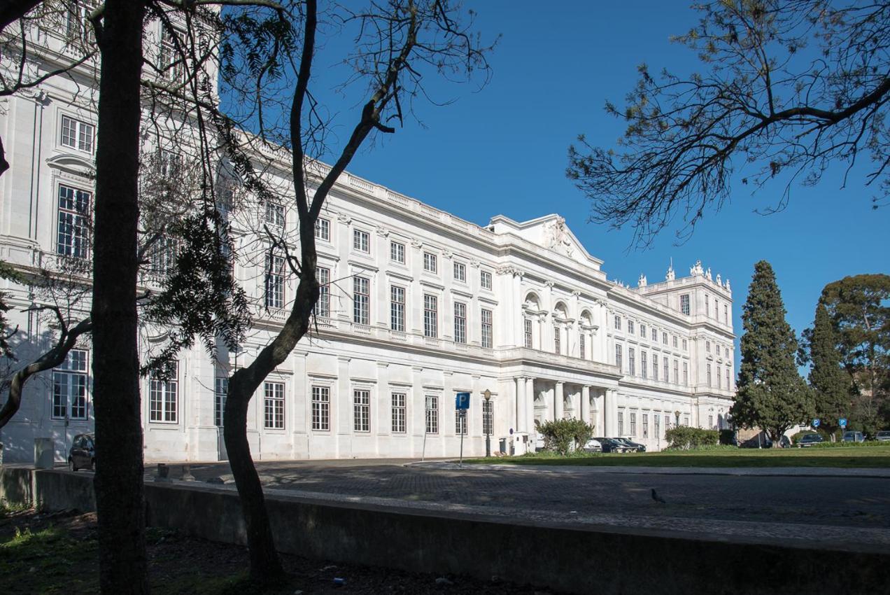 Flat With A Garden In Belem Apartment Lisbon Bagian luar foto